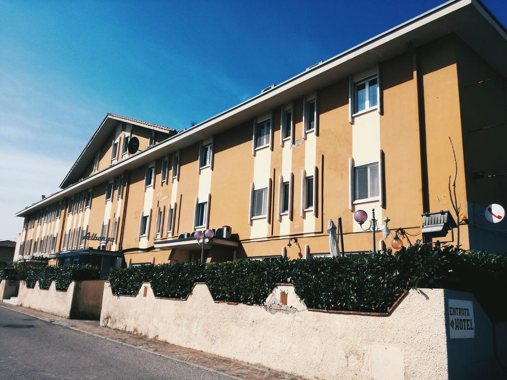 Hotel Astoria Altopascio Exterior foto